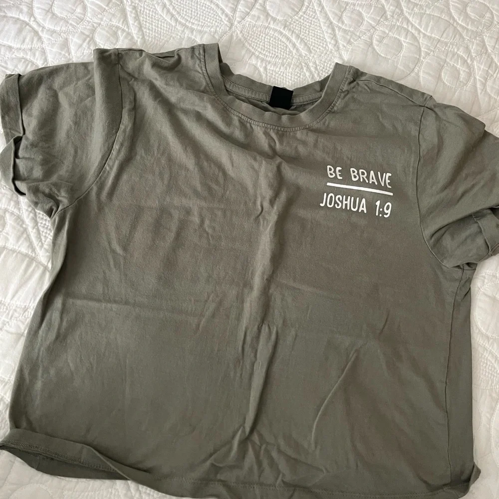 Bible scripture Crop top shirt - Picture 2 of 3